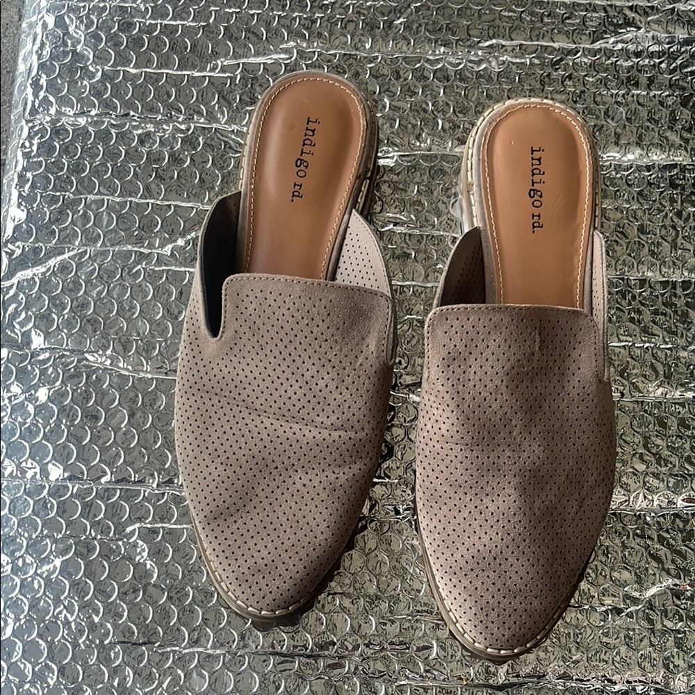 Indigo Women's Perforated Tan Mules